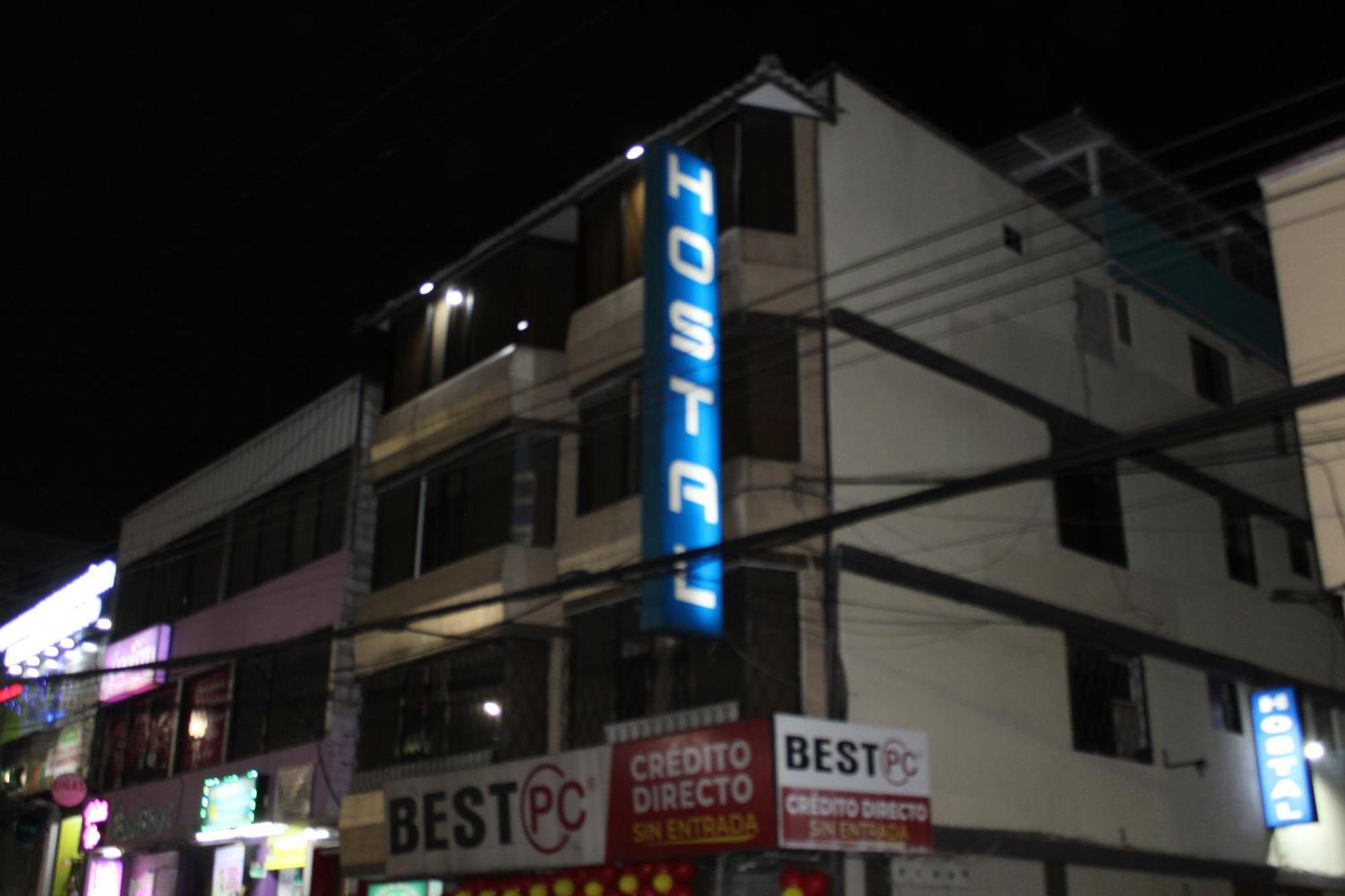 Julius Hostal, Desde Las 14 Horas Hasta 12 Del Mediodia Quito Esterno foto