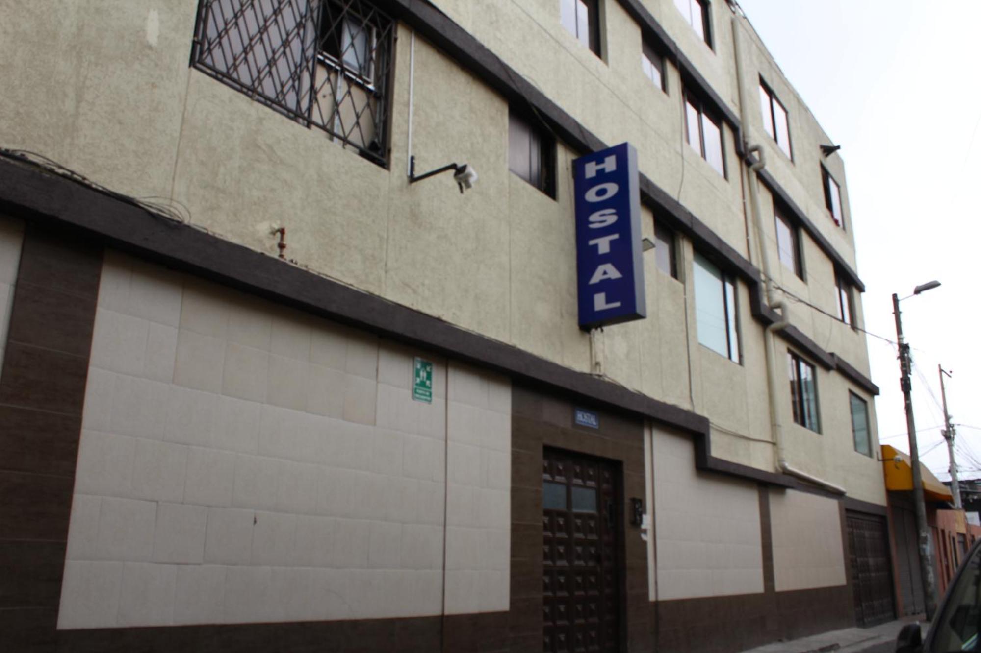 Julius Hostal, Desde Las 14 Horas Hasta 12 Del Mediodia Quito Esterno foto